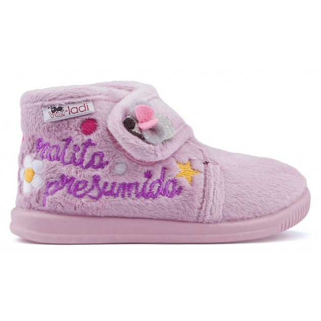 Slippers gaan naar huis VULLADI Alaska R.P. MAQUILLAJE Slippers gaan naar huis VULLADI Alaska R.P. MAQUILLAJE