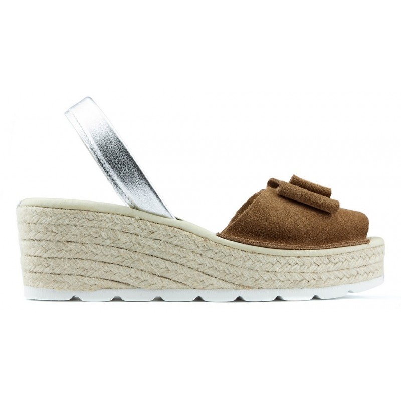 SANDALIAS CON CUÑA ARANTXA SERRAJE YUTE  CAMELLO