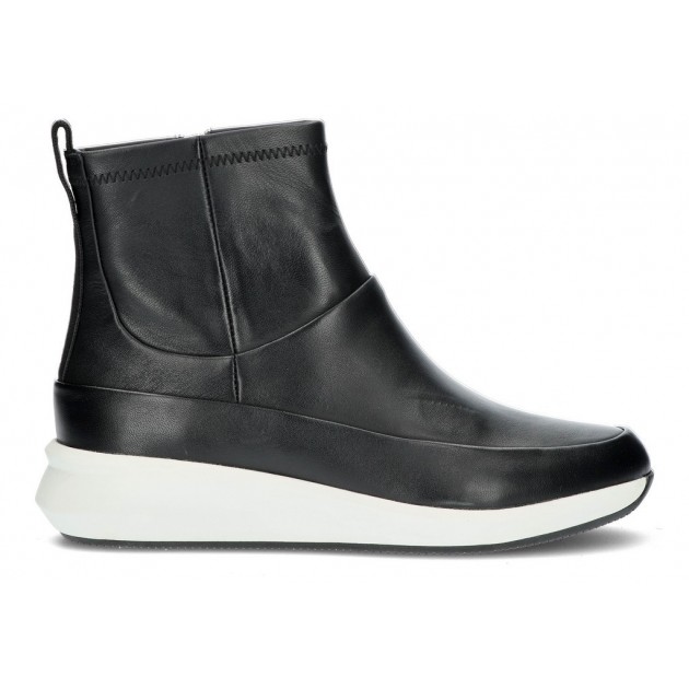 CLARKS UN RIO GRATIS ENKELLAARZEN  BLACK